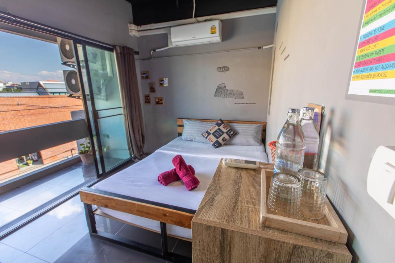La Belle Nuit House Hostel Chiang Mai Bagian luar foto